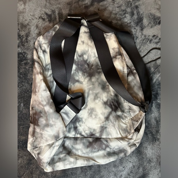 Victoria's Secret PINK Packable Backpack Fanny Pack Tie Dye *Never Used!* - Picture 3 of 4